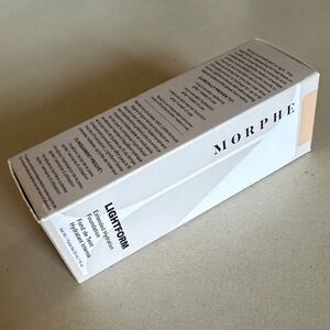 Morphe Lightform extended hydration foundation and light 03C
